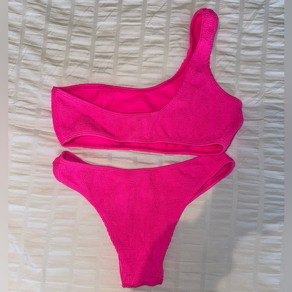 Love & Bikinis one size Bora Bora top and Barcelona bottom - Picture 5 of 5